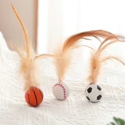 9 PCS random shipment  Cat toys, fun bouncy balls with feathers, to entertain cats