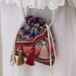 New ins one-shoulder messenger bag fashionable tassel bag - Image 8