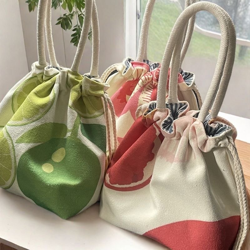 IMG_5964 Simple and stylish drawstring closure, canvas tote bag, small and lightweight - Image 1