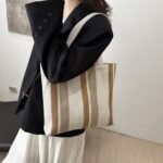 Large capacity canvas bag for women, new stylish shoulder bag - Image 5