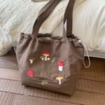 Canvas bag, new style, casual and versatile shoulder bag, suitable for students going to class - Image 8