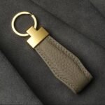 Leather car keychain, fashionable genuine leather key chain, alloy pendant - Image 6