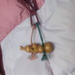 Peach wood gourd mobile phone pendant, antique style handmade woven car key chain - Image 6