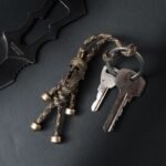 Brass keychain, bag charm, car key accessory, antique soldier style - Image 4
