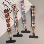 Retro-style phone lanyard, ethnic-style totem chain, phone case lanyard, anti-loss wristband - Image 2