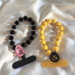 This is a short, solid-color beaded phone chain/keychain, suitable for mobile phones and perfect for couples - Image 2