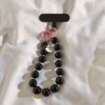 This is a short, solid-color beaded phone chain/keychain, suitable for mobile phones and perfect for couples - Image 4