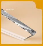 The trophy can be customized with text and is suitable for annual award ceremonies and school award ceremonies. The trophy has an irregular shape - Image 2