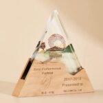Custom-made triangular trophies, suitable for annual award ceremonies and school award ceremonies